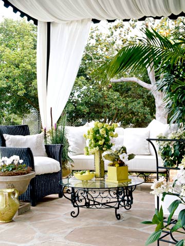 outdoor rooms