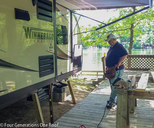 camper and deck with no stairs