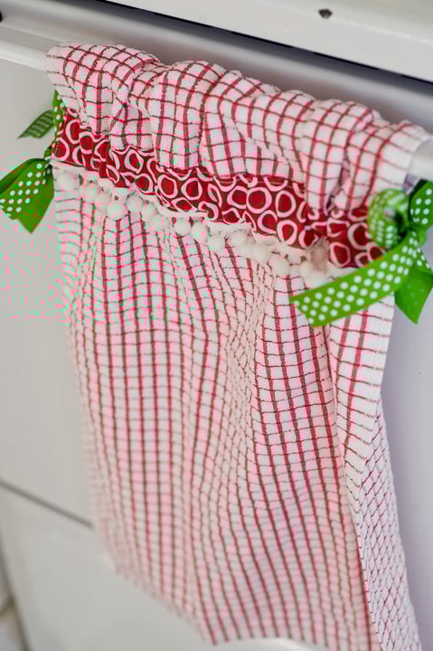 Christmas-kitchen-towels