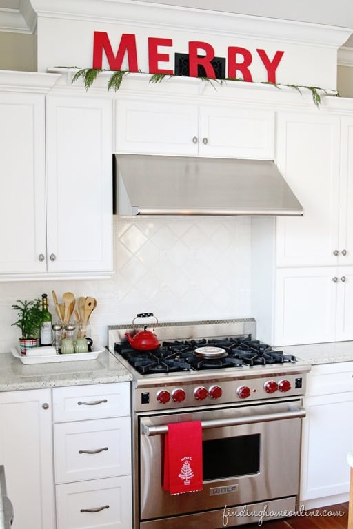 merry-range-hood-display
