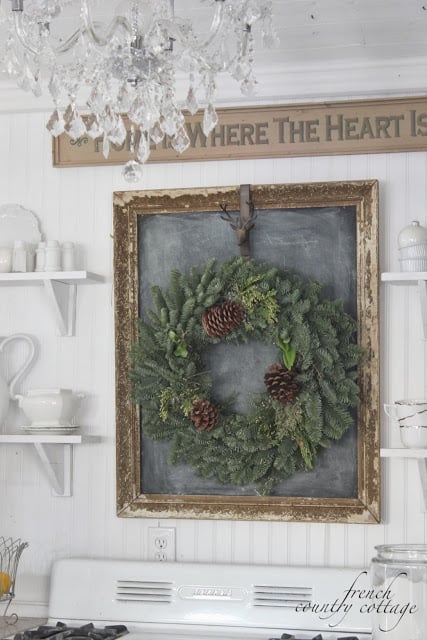 wreath-on-chalkboard-over-range