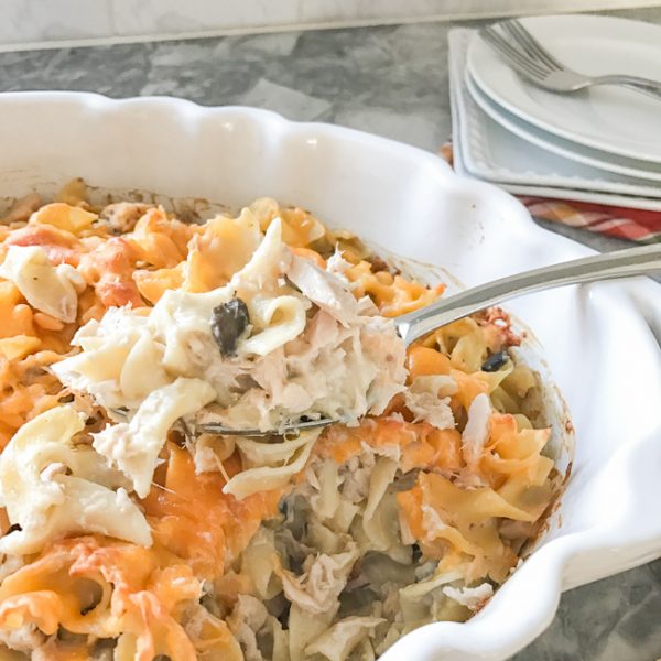 Easy Tuna Casserole Recipe | Perfect for a meal during the week | Cooked with Mushroom Soup | Egg Noodles | Albacore Tuna | Cheese
