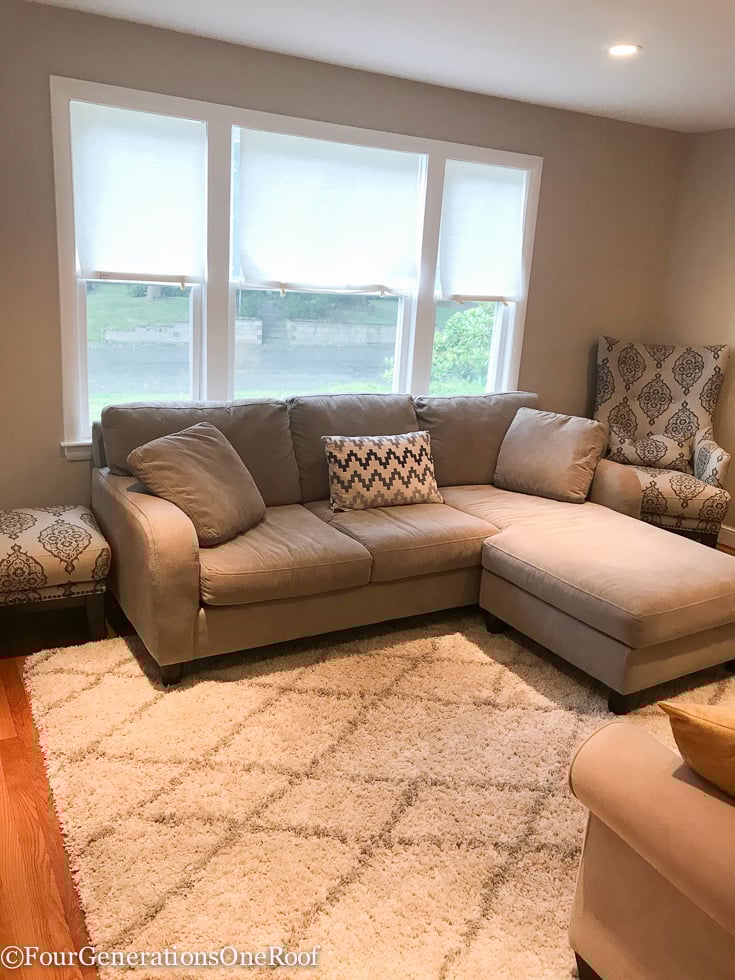 Beautiful Transitional Living Room | Crisp Linen by Sherwin Williams 