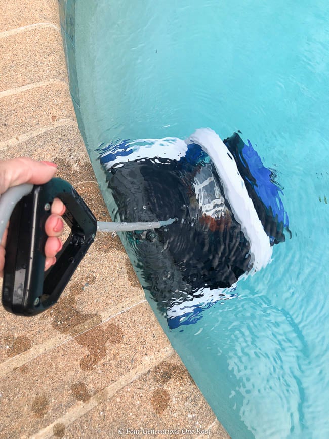 Hayward AquaVac 6 Series robotic pool cleaner filter full of leaves